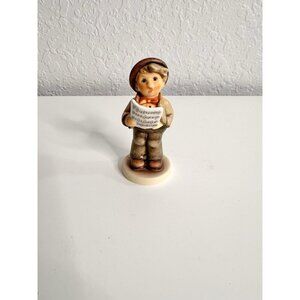 M.I.Goebel Hummel Figurine Hitting the High Note Hum 846 TMK-8 EE Kinder Choir